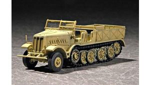 GERMAN SD.KFZ.9 SCHWERE ZUGKRAFTWAGEN 18t