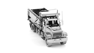 FREIGHTLINER 114SD DUMP TRUCK