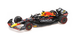 RED BULL RACING RB18 MAX VERSTAPPEN WINNER HUNGARIAN GP WORLD CHAMPION 2022