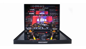 RED BULL RACING RB19 TWO CAR SET MAX VERSTAPPEN W.C. QATAR SPRINT & GP 2023