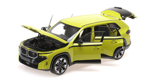 BMW XM YELLOW 2023