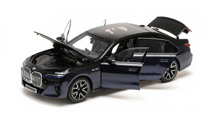 BMW i7 M70 (G70) BLUE METALLIC & BLACK METALLIC 2024