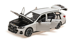 BMW i5 M60 TOURING WHITE METALLIC 2024