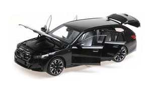 BMW i5 M60 TOURING BLACK METALLIC 2024