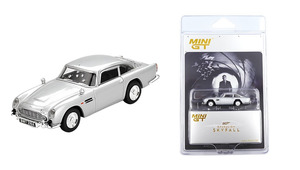 ASTON MARTIN DB5 SKYFALL 007 JAMES BOND SPANISH PACKAGING 2012