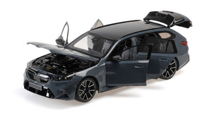 BMW M5 TOURING GREY METALLIC 2024