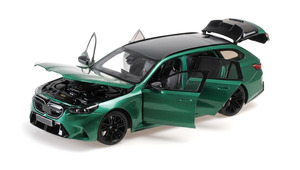 BMW M5 TOURING GREEN METALLIC 2024